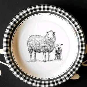 Set of 6 | Black & White Sheep Paper Plates (8ct)